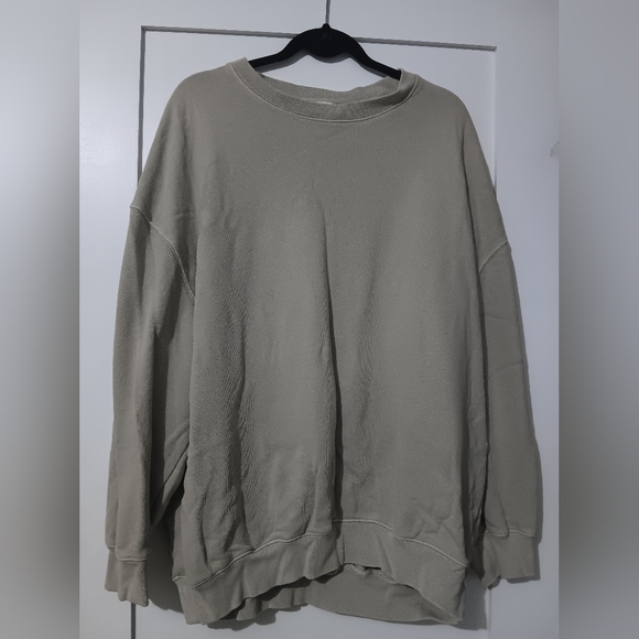 Wilfred Free oversized medium crew neck sweatshirt. - Picture 1 of 1